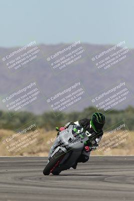 media/Oct-13-2025-Moto Forza (Mon) [[a66d839500]]/4-C Group/Session 3 (Turn 16)/